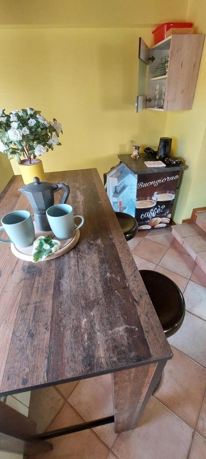 Apartma Mimi Dekani Bagian luar foto